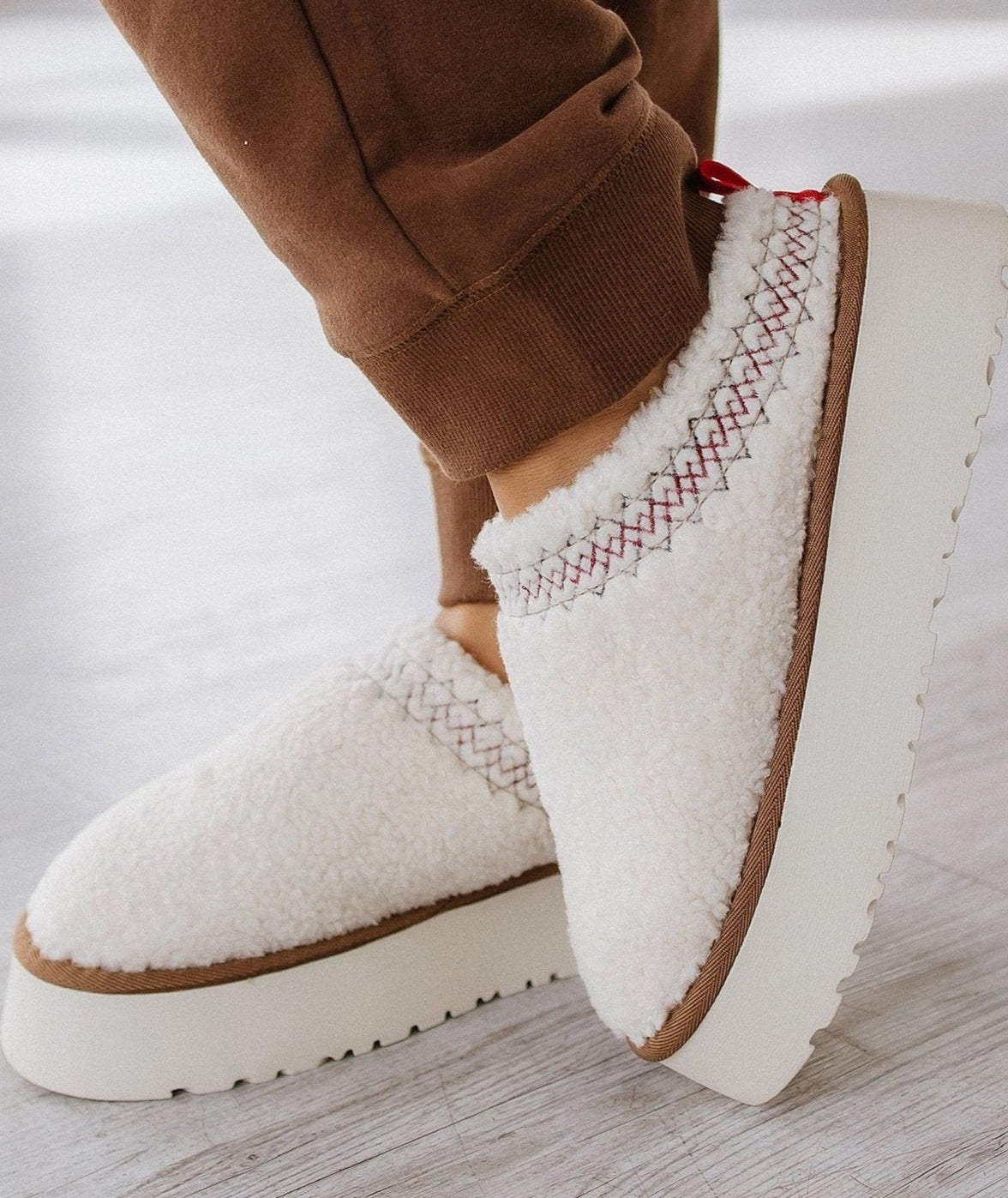 Sherpa Platform Slipppers